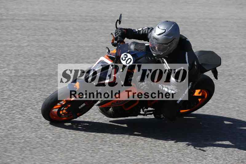 /01 02.04.2026 MAZ ADR/Gruppe gelb Gruppe gruen/30